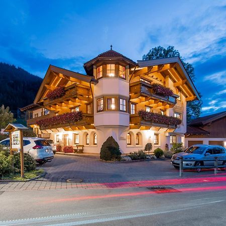 Gaestehaus Brantlhof Zimmer Und Ferienwohnungen In Going Am Wilden Kaiser Bagian luar foto