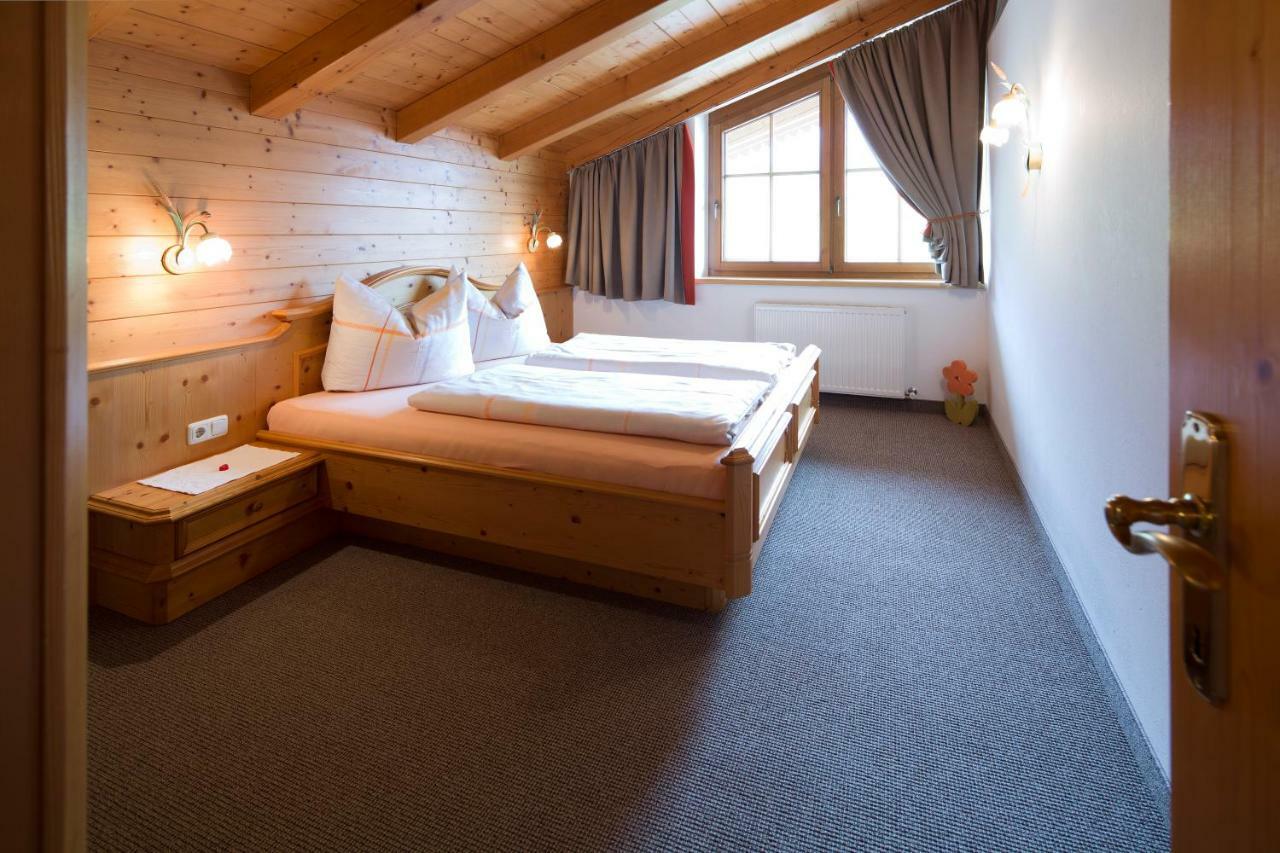 Gaestehaus Brantlhof Zimmer Und Ferienwohnungen In Going Am Wilden Kaiser Bagian luar foto
